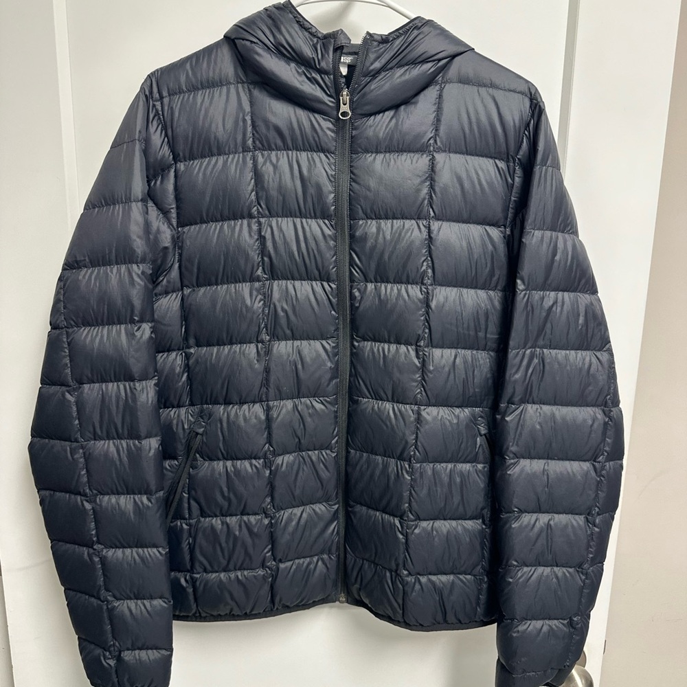 REI Men's Puffer Jacket - Black